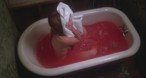 twilightly-blog:Carrie (1976) dir. Brian De Palma