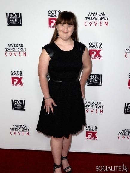youredoingitwrong-cut-vertically:  Some of the cast at the premiere. 