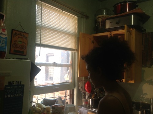 fruta-nina:this was in the summer when the kitchen was being renovated i miss the summer so much esp