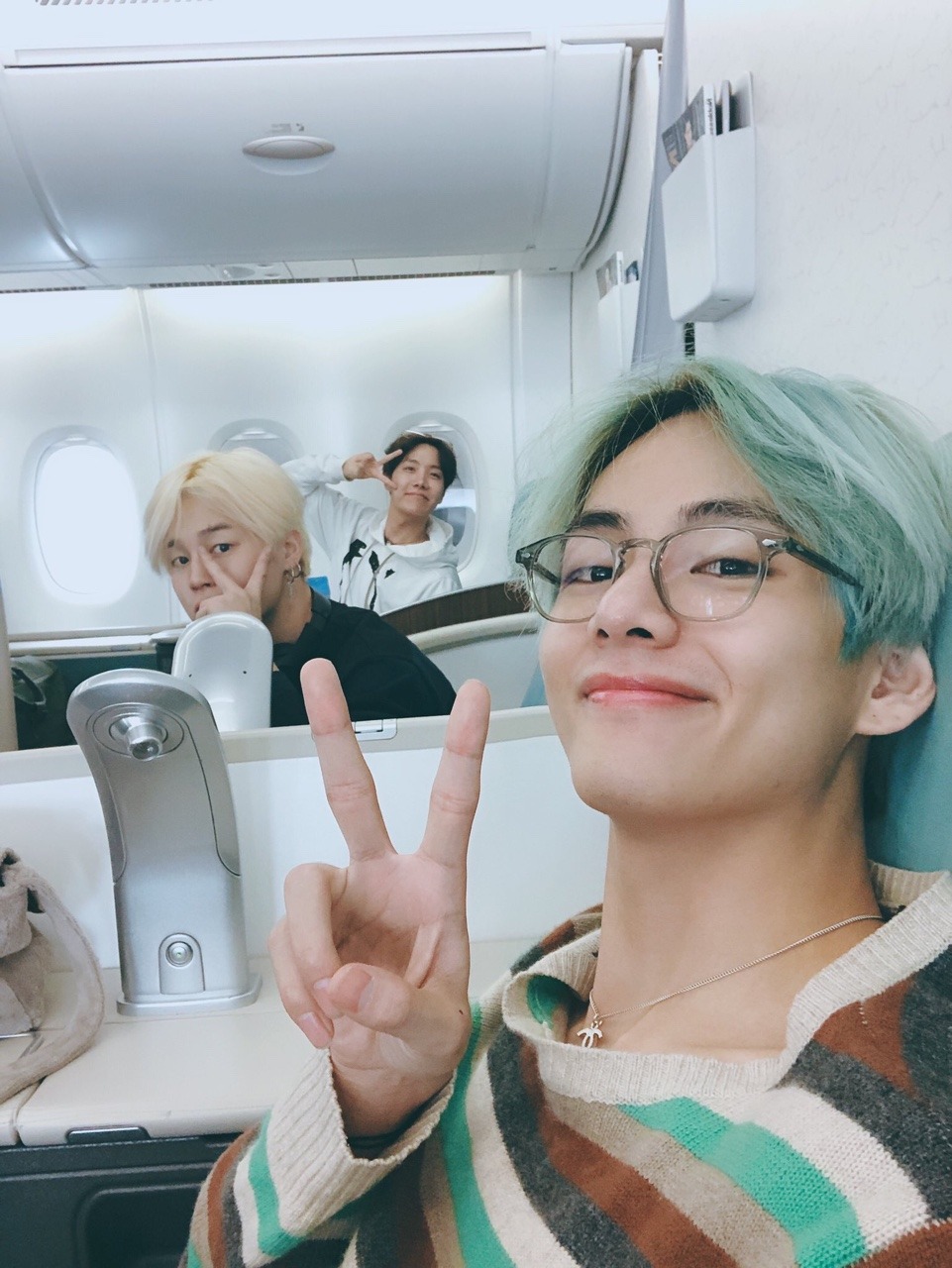 Featured image of post Taehyung Selca Glasses High quality taehyung selca gifts and merchandise