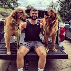 brussello:  My boys grow big my boys grow strong 🐶🐶 