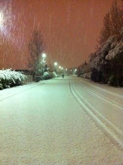 bluepueblo:  Snowy Night, Toronto, Canada