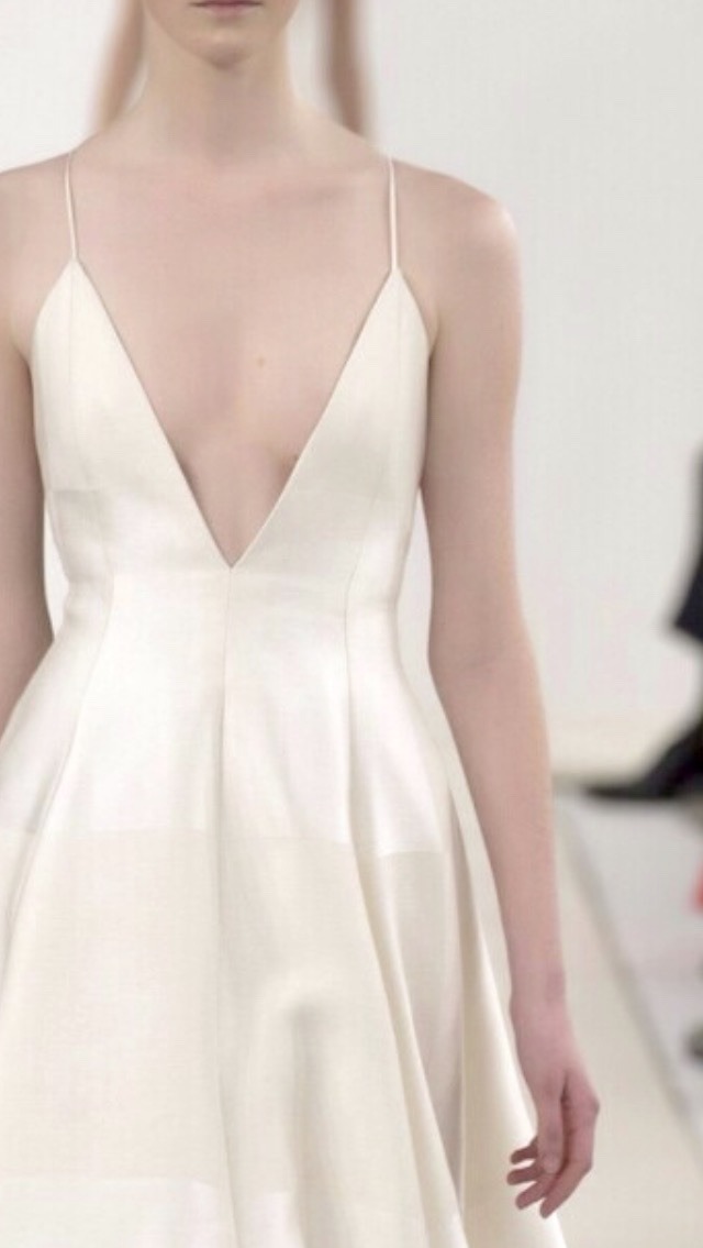 notordinaryfashion:  Valentino Haute Couture “White Collection” 