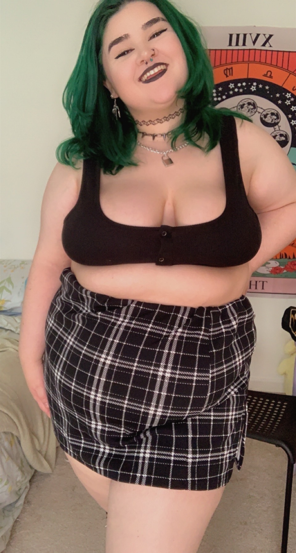 softchubbyelf-deactivated202203:would you sit next to me in class? onlyfans