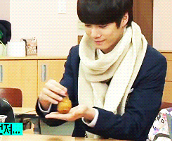  jr and his potato friend *^*   See, it may not be so bad being a potato you guise. 