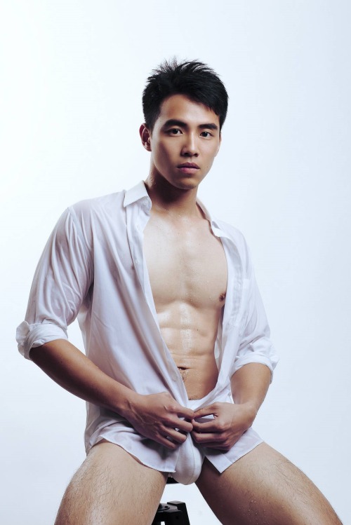xiaohaogayphotosblog:  xiaohaogayphotosblog       帥模特    