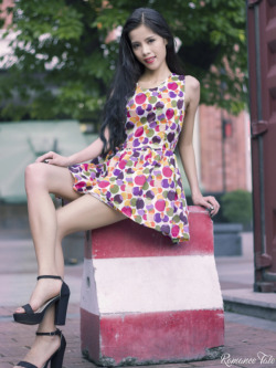 asiangirlphotography:Just lovely! Qihong Li, 24Foshan, China