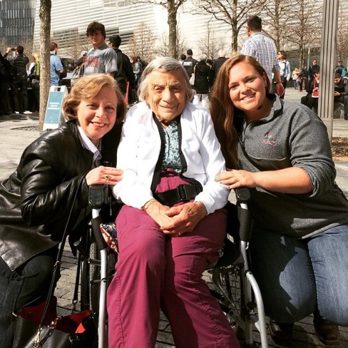 3 generations ❤️ #nyc #freedomtower #birthdaycelebration