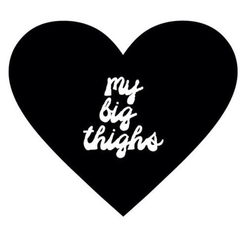 I #heart my big thighs #celebratecellulite #celebratemysize #effyourbeautystandards #thighs #honormy