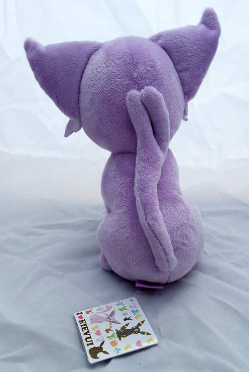 banettestoybox:Espeon I Love Eevee DX plush 