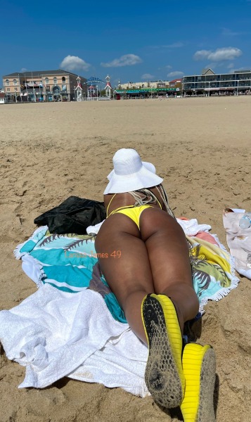 bigdogdaddy50:There was alot of beautiful women at the beach today..Mine had the