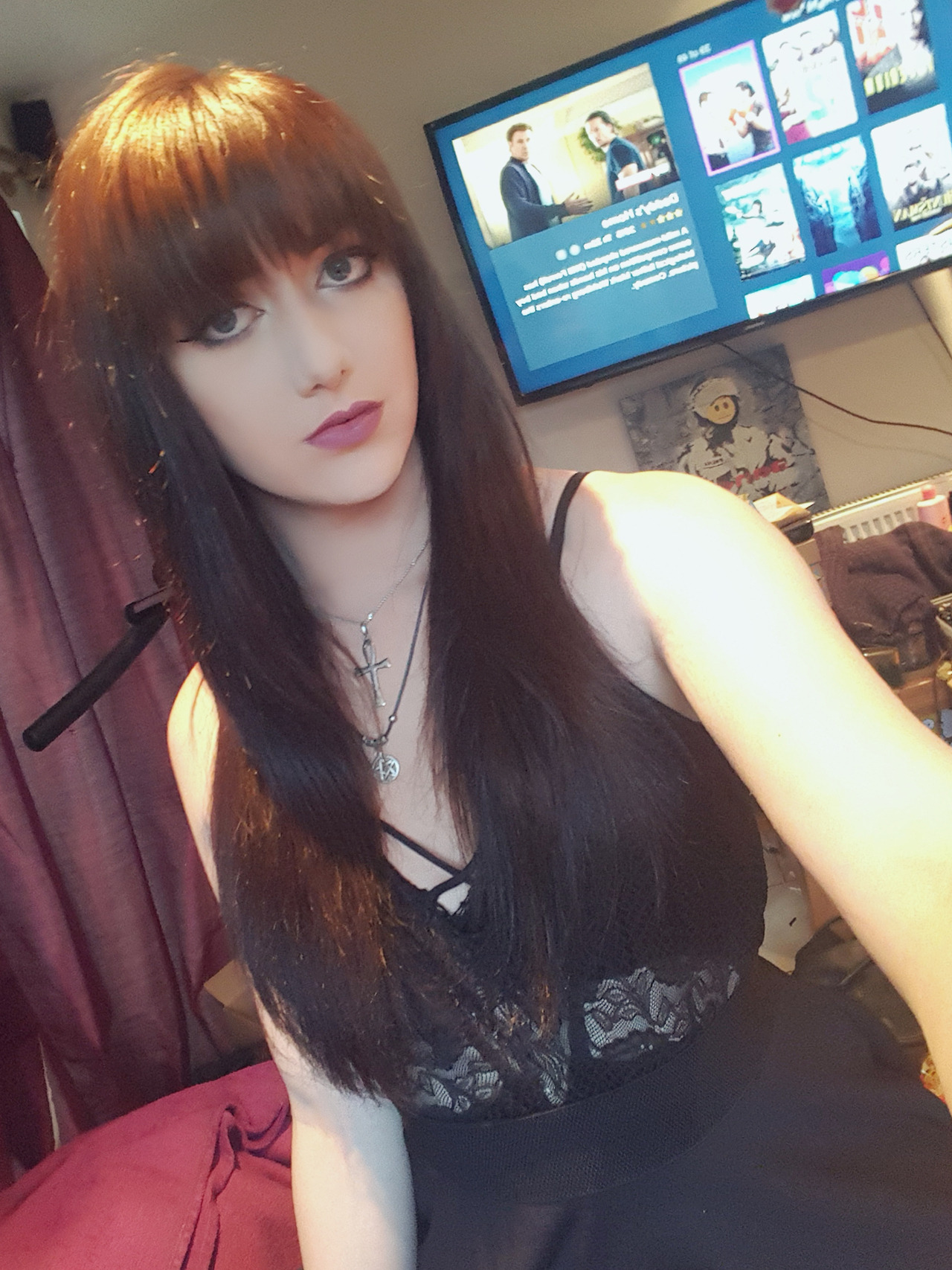 demasiado-descarado-para-usted:  dressed like some sort of summery witch and I’m