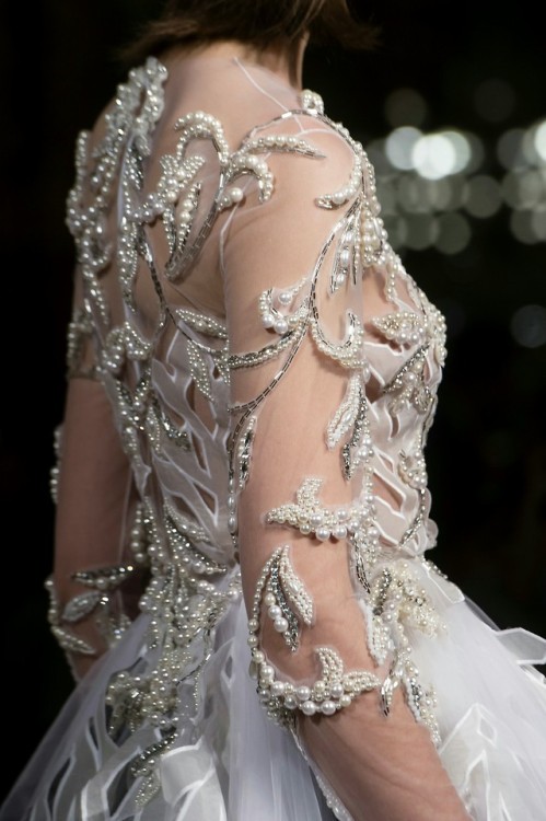 virginianewman:valentin yudashkin fw18 rtw