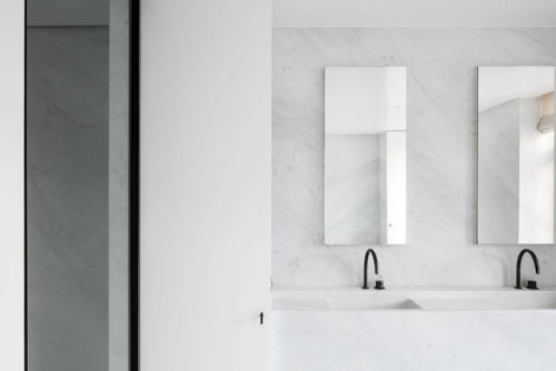 dailydesigner:MK House by Nicolas Schuybroek