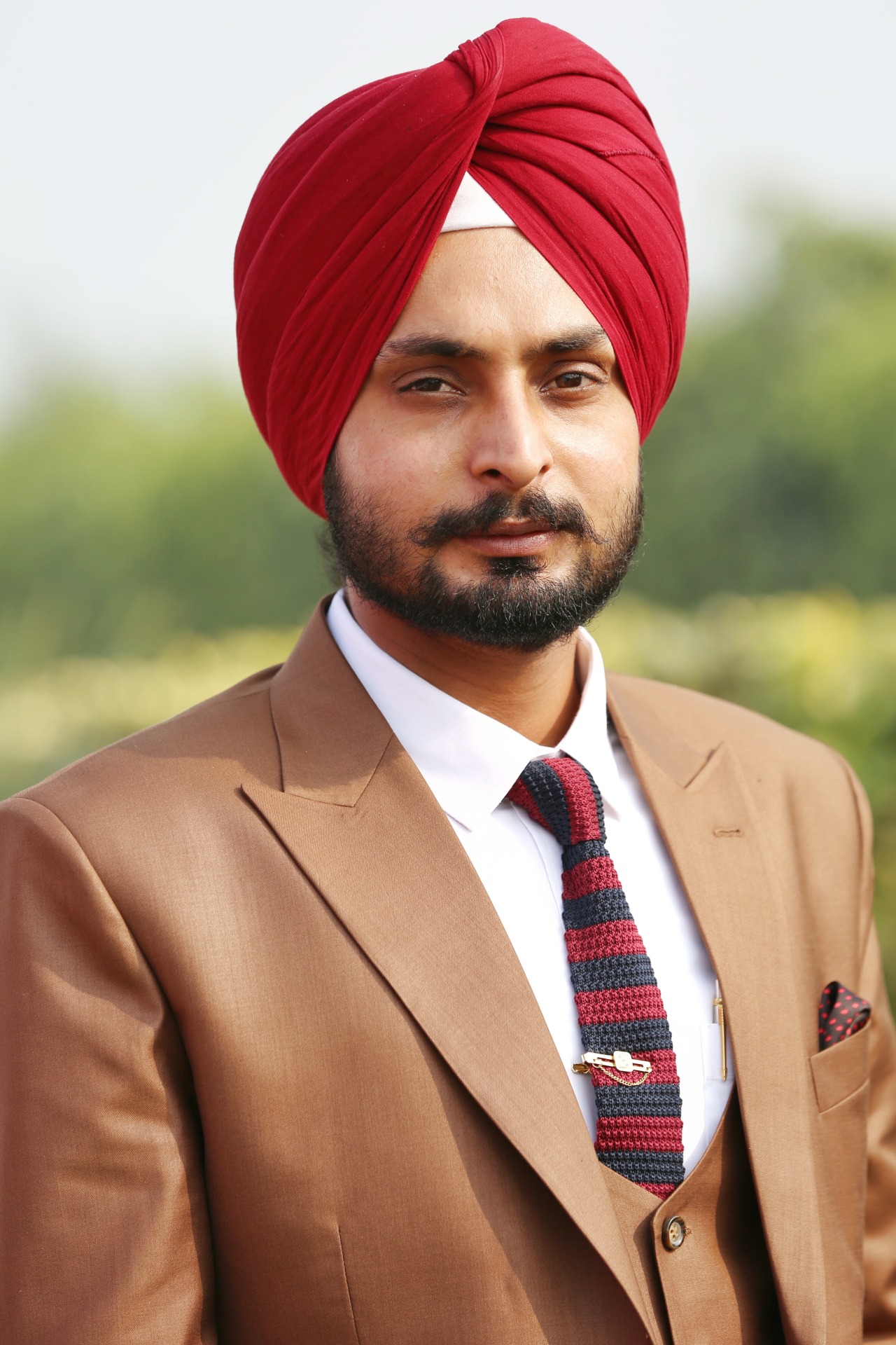 Pin by Prabh Soi on blazer | Casual wedding suit, Men suits wedding, Coat  pant with turban for men