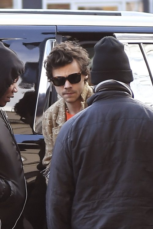 hsd-candids: Harry arriving at the iHeart Radio Secret Session in NYC - February 29