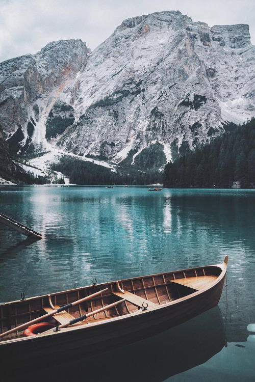 banshy:Lago di Braies // Andrea Caprini