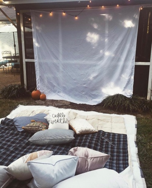 cozyinautumn: My view, what is yours?Would be heaven to cuddle under the stars in a strong man’s arm