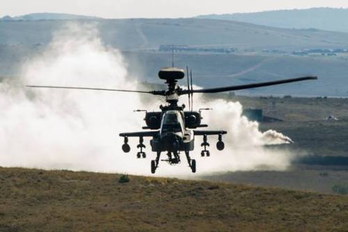 planesawesome:   Boeing AH-64 Apache longbow  