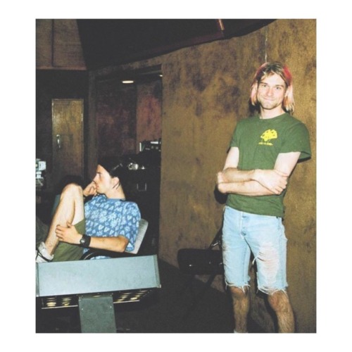 peace-love-empathy:May, 1991 — Kurt Cobain and Dave Grohl in the studio recording Nevermind.