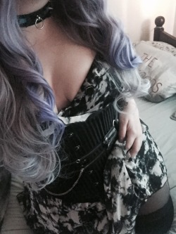 livingdeadsam:  Daddy’s Little Doll. KPP collar, corset and a whole lotta love. 