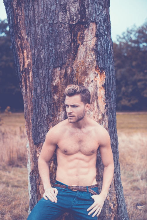 eduardobravin:  Rob Green / Nevs Men Model 