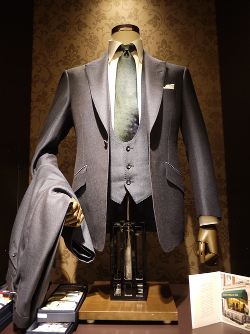 新品未使用　英国HENRY POOLE ヘンリープール　ネクタイ　日本製