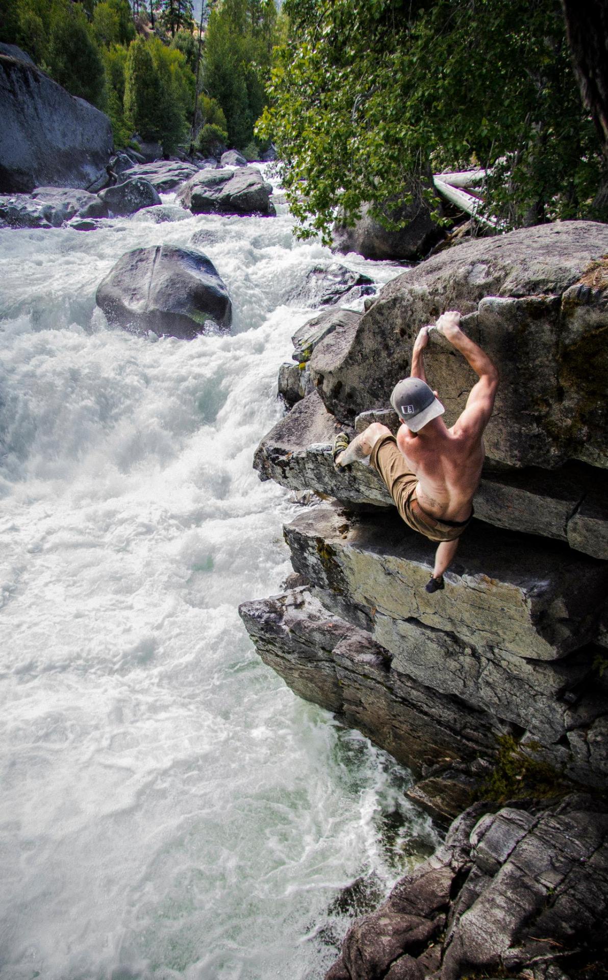 jasminelaine-lifestyleportrait:  Bouldering in Leavenworth, WA 