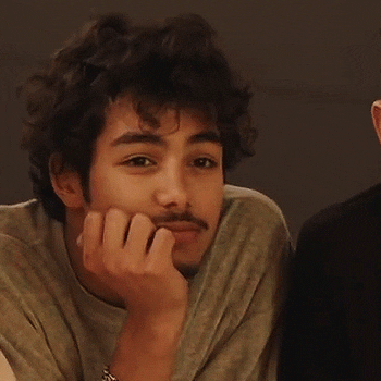 Gif Request: S1 + S2 Kesde Beus