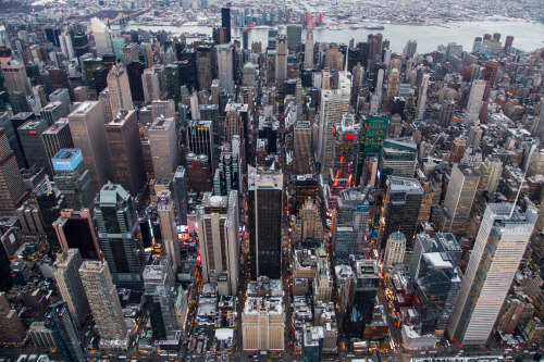 jnsilva:Soaring over New York City.  One of the best experiences of my life.(huge thanks to the folk