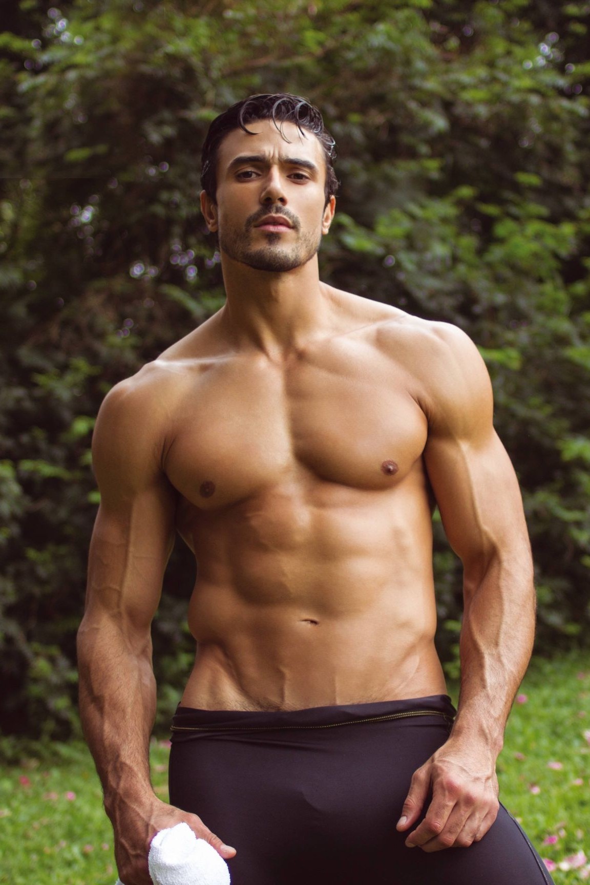 boredinweho:  lucas gil by marcelo auge 