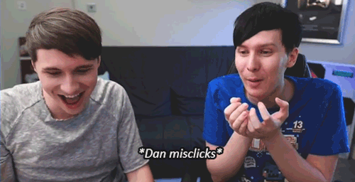 supermishamiga:Dan and Phil play THE IMPOSSIBLE QUIZ! 2