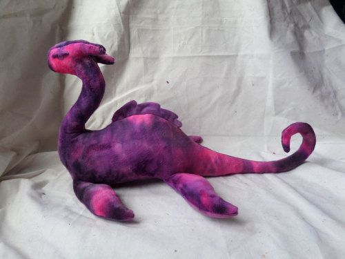 babybunsworld: princesslittlefoxx:  thechinkycowlette:  sosuperawesome:  Large plushies by CuddlesGa