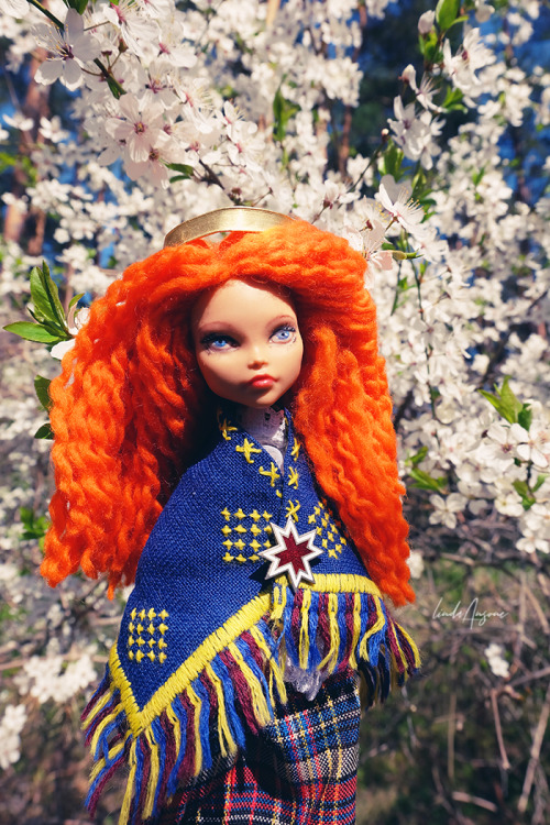 Aida is enjoying Springtime. ^_^