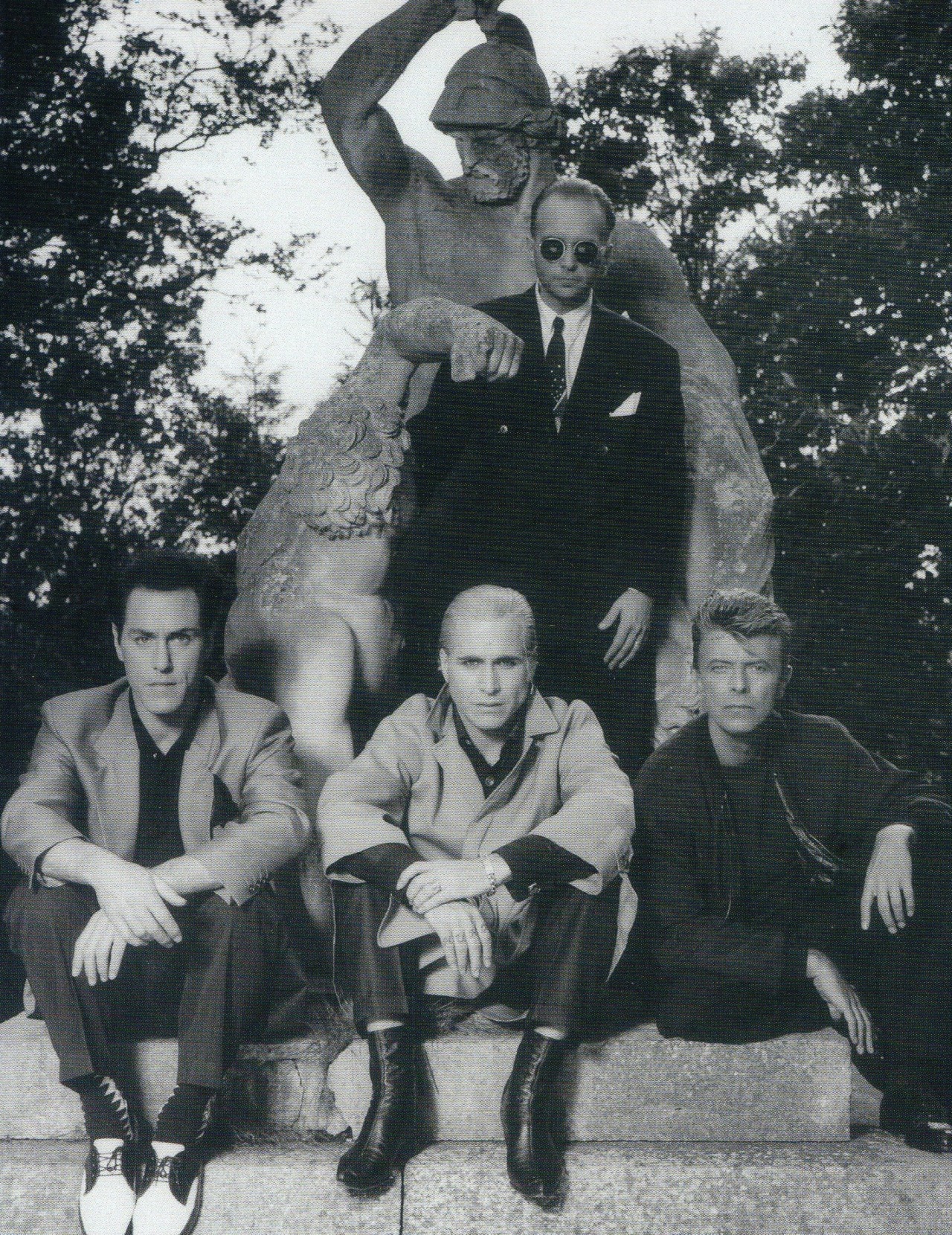 'Loves To Be Loved' A David Bowie Blog