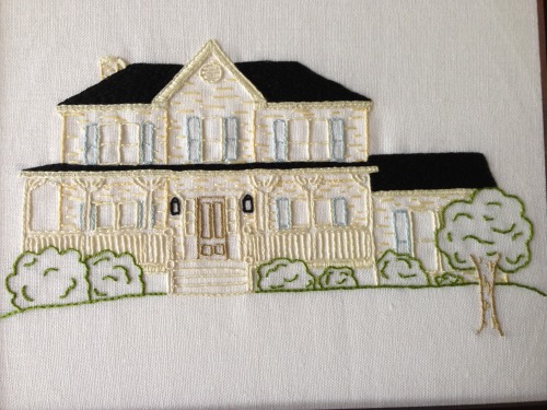 Recently some friends of mine commissioned me to embroider their childhood home to give to their par