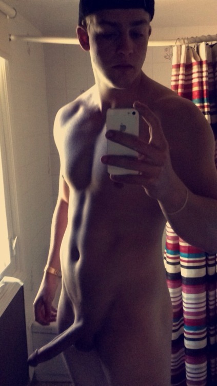 straighttobed:  Mirror selfie …View porn videos at http://bit.ly/1E6Xd8V