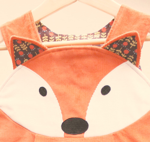 strawberryeuphie: orange/white fox-themed sfw pet space boardrequested by @littlebear-samy