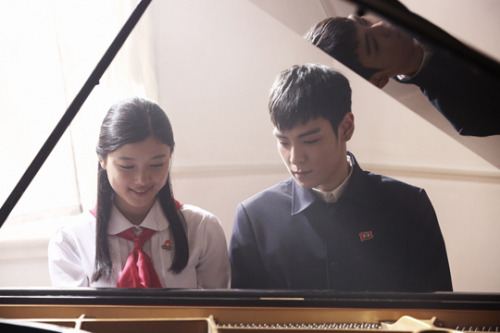 ygfamilyy:T.O.P with Kim Yoo Jung for Alumni/Commitment!