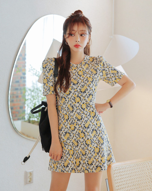 amberlpreston: Yellow Flower Jacquard ops