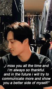kaibility:jongin picking his outfits wih EXO-L’s for his trip.→ 190408, zkdlin IG live [trans 1, 2, 