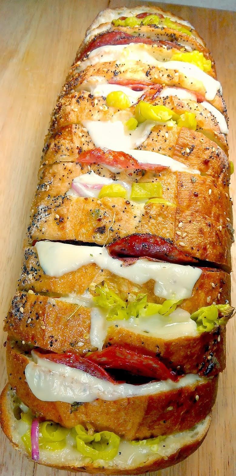 sexymeals:  Italian Deli Crazy Bread [778 x 1564]