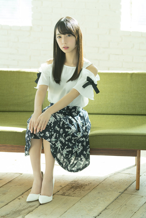 46pic:  Miku Kanemura - HUSTLE PRESS