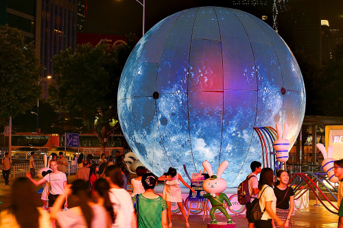 cctvnews:  Huge man-made moon welcomes the mid-autumn festival in GuangzhouToday is Chinese mid-autumn festival. The festival is on the night of the full moon, held on the fifteenth day of the eighth month in the Chinese lunar calendar. In Guangzhou,