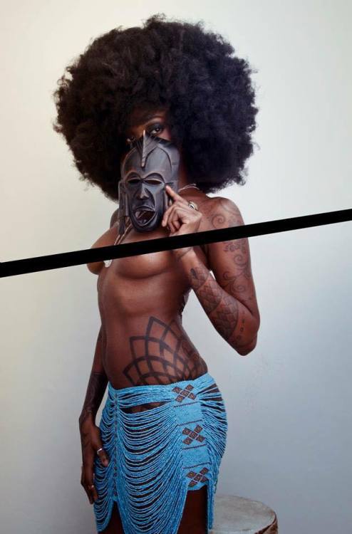 alternativeblackgirls:     Salleh Sparrow Photographer/RetoucherMoniasse Artist Muse   