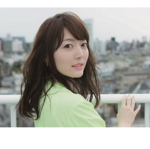 gazouno-chozouha-jubunka:CDリリース　’18/02/07花澤香菜 ／「 春に愛されるひとに わたしはなりたい 」上田麗奈 ／「 sleepland 」