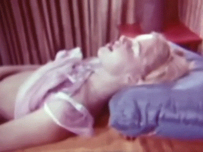 attractivedecoy:  Jean Jennings, “Watch Me Play”  GRINDHOUSE