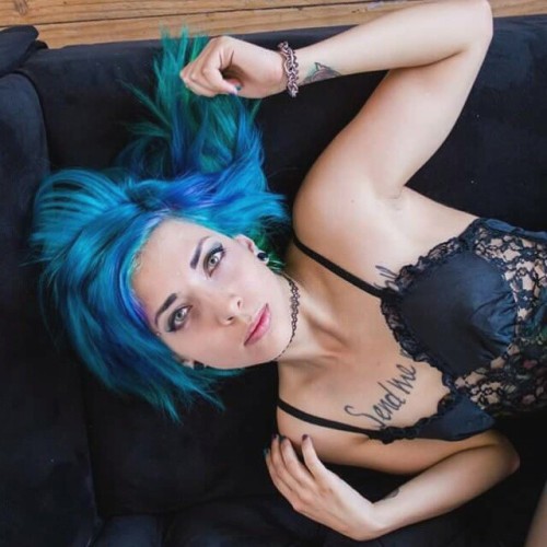 altmodelgirlcrush:  Blair Suicide