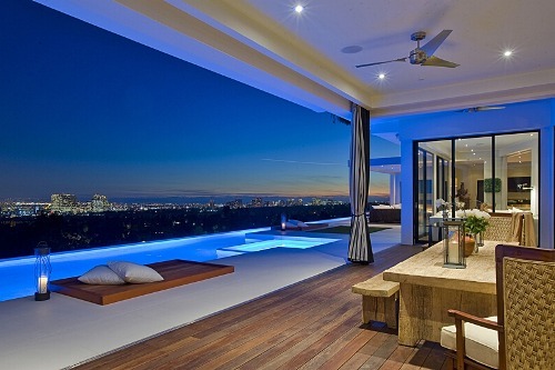 pictures-of-luxury:  Picture Galleries l Twitter l Facebook   