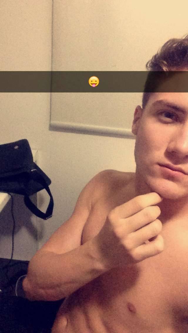 jboysthree:  Cutie 💋